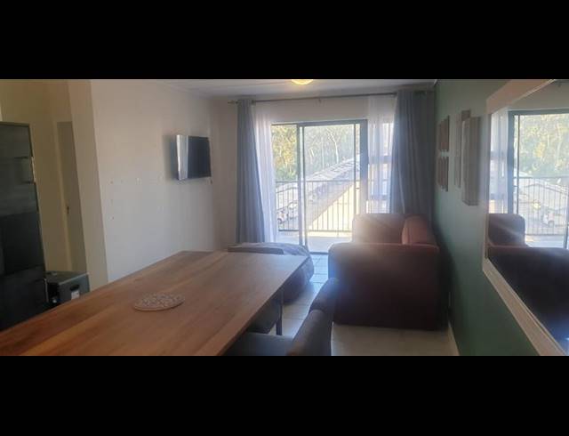 2 BEDROOM PROPERTY TO RENT IN GREENBAY ECO ESTATE